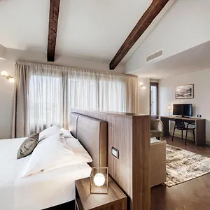 Porta Altinia 4* Treviso